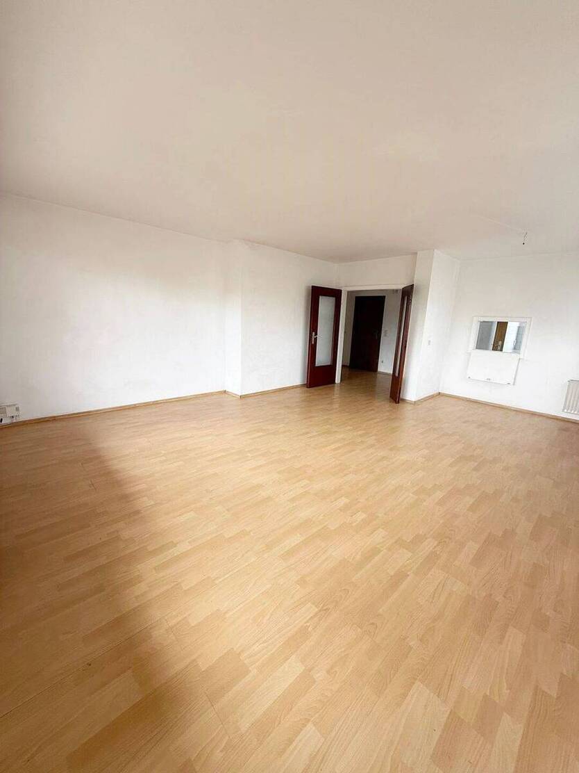 Charmantes Dreifamilienhaus in bester Lage von Baumberg. 9 zimmer