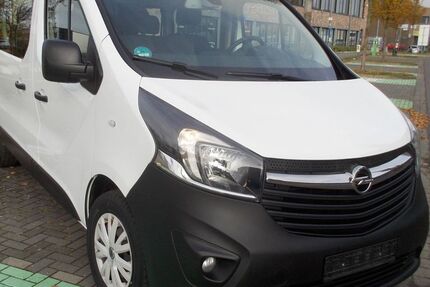 Opel Vivaro 177.000 km 13.300 € Düsseldorf 40233