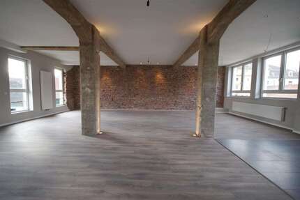 Wohnung Wuppertal Sedansberg - 2 Zimmer, 157 m&sup2;, 1.150&euro; | Angebot:26080603