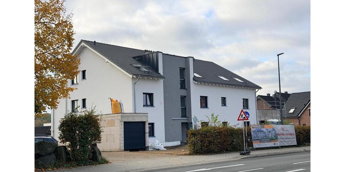 Etagenwohnung Burscheid - 4 Zimmer, 119 m&sup2;, 1.639&euro; | Angebot:24731129