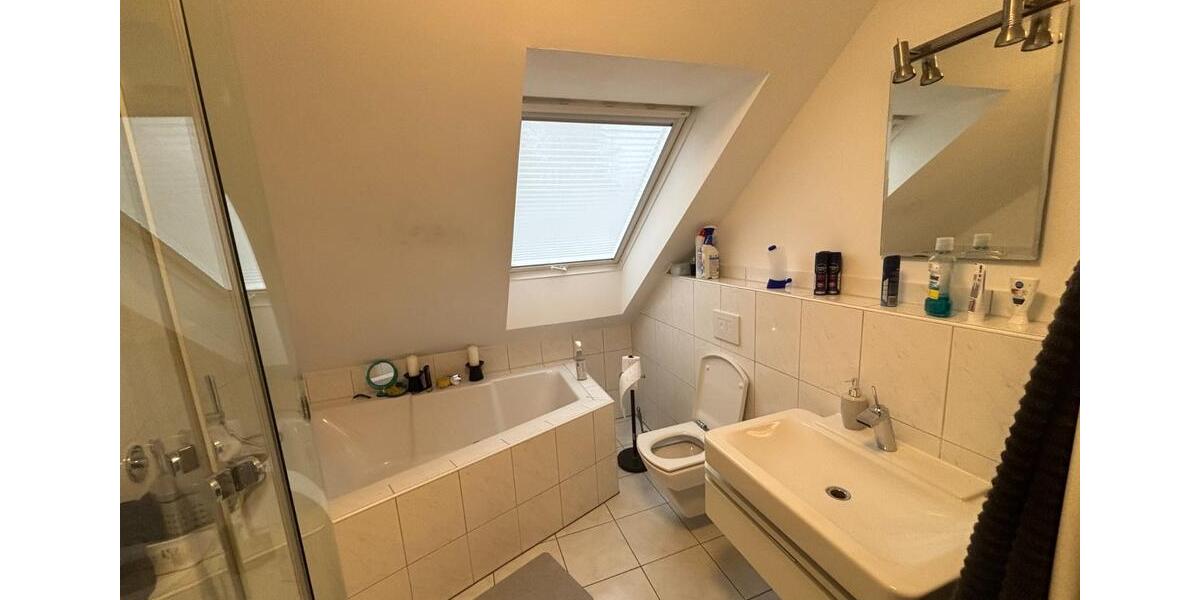 Reihenhaus Velbert Velbert-Mitte - 8 Zimmer, 240 m&sup2;, 550.000&euro; | Angebot:25932244