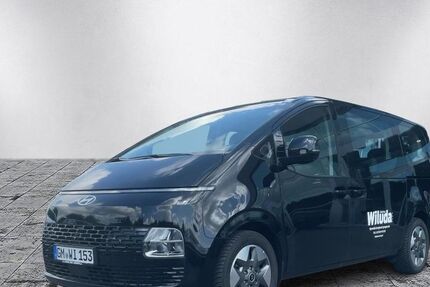 Hyundai STARIA 13.000 km 39.840 € Radevormwald 42477
