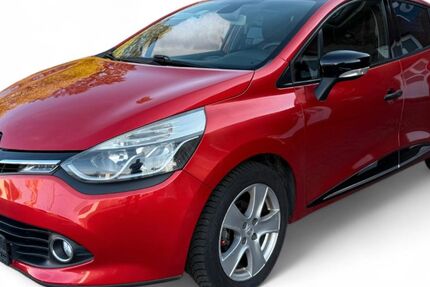Renault Clio 120.000 km 6.499 € Köln 50829