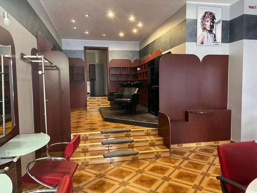 Einzelhandel in Gevelsberg 1.740 € 180 m² zimmer