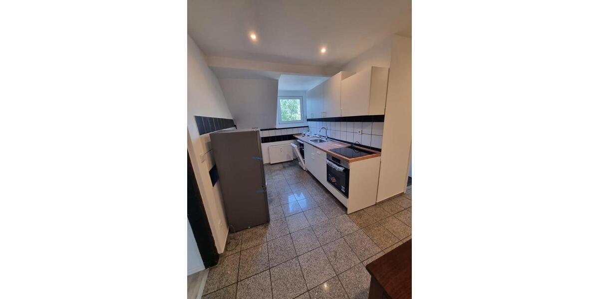 Etagenwohnung Velbert - 4 Zimmer, 90 m&sup2;, 1.120&euro; | Angebot:24829698