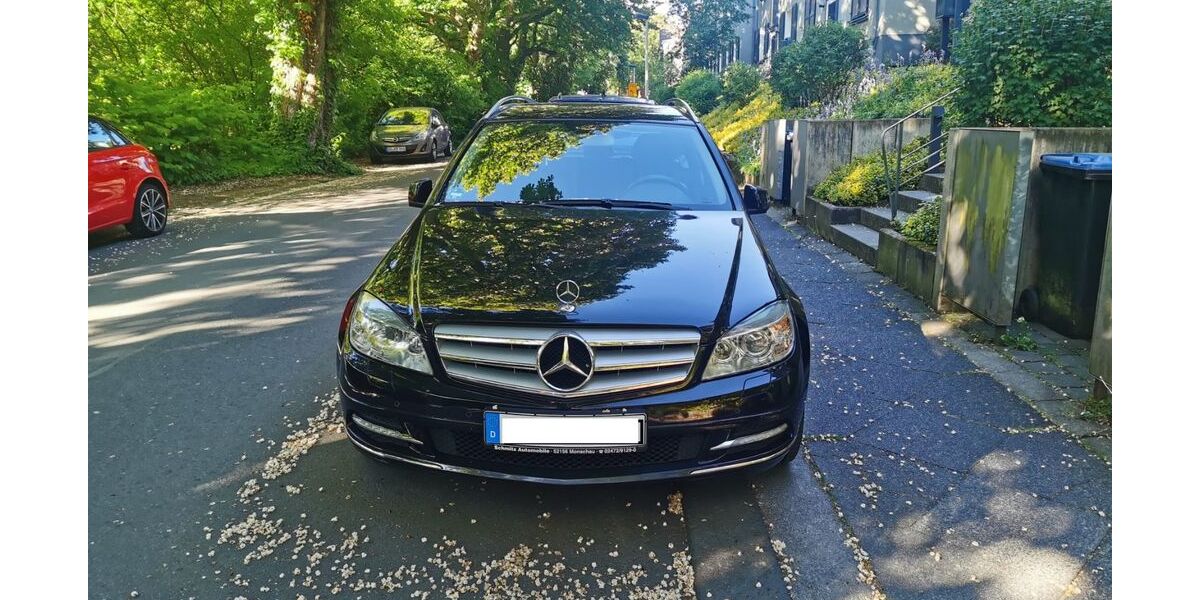 Mercedes-Benz C 250 203.000 km 7.500 &euro; Solingen 42657