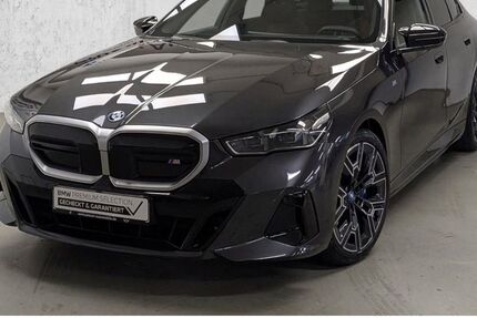BMW i5 14.275 km 66.740 &euro; Düsseldorf 40595