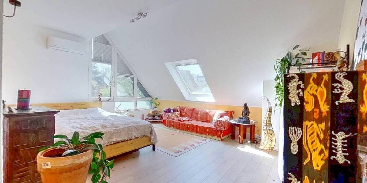 Einfamilienhaus Neuss Furth-Mitte - 9 Zimmer, 302 m&sup2;, 1.250.000&euro; | Angebot:23939467