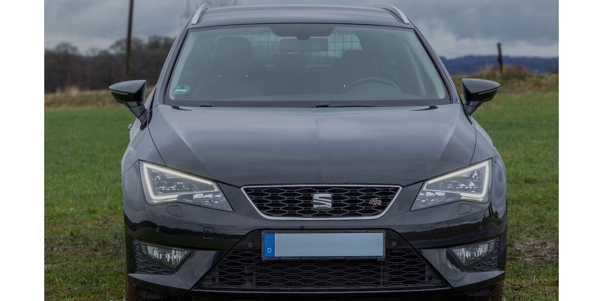 Seat Leon 90.660 km 13.799 &euro; Wipperfürth 51688