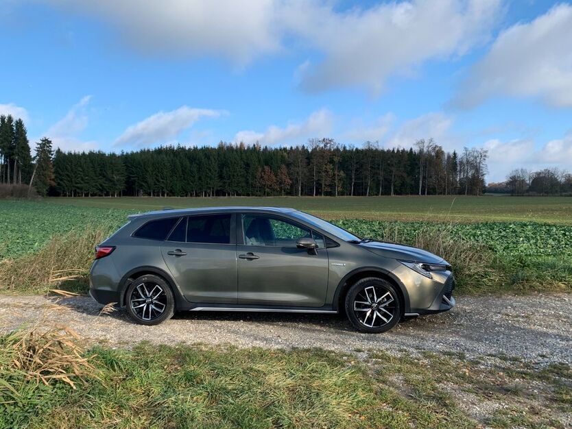 Toyota Corolla 50.807 km 19.400 € Köln 50667