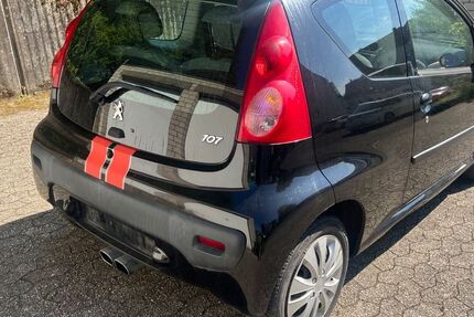 Peugeot 107 213.000 km 599 &euro; Solingen 42657