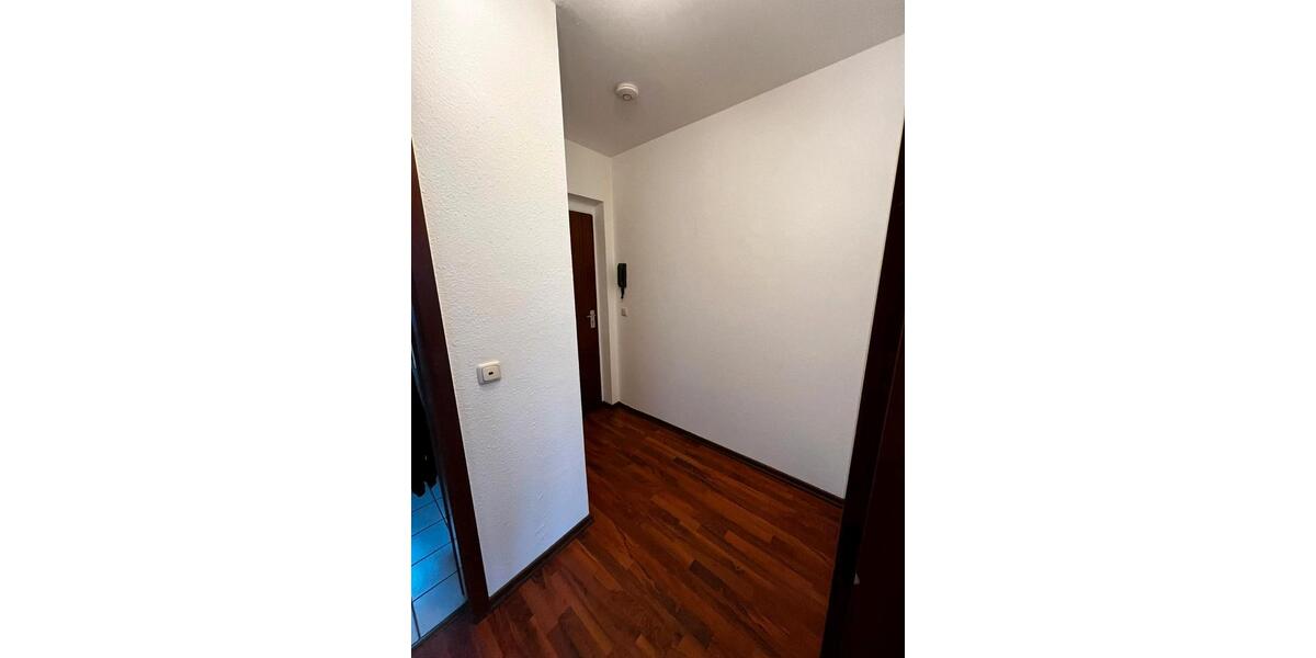 Etagenwohnung Neuss Reuschenberg - 2 Zimmer, 48 m&sup2;, 880&euro; | Angebot:24804548