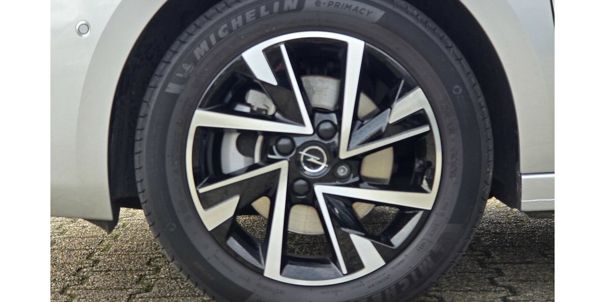 Opel Corsa GS Winterpaket|Toter-Winkel-Warner|Kamera 15.887 km 18.575 € Wermelskirchen 42929