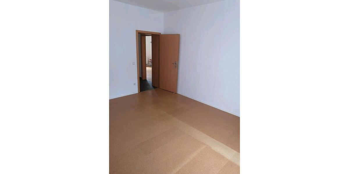 Etagenwohnung Solingen Burg - 4 Zimmer, 930&euro; | Angebot:23477152