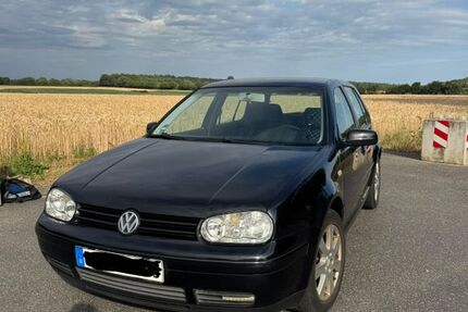 VW Golf 211.174 km 2.000 &euro; Dormagen 41541