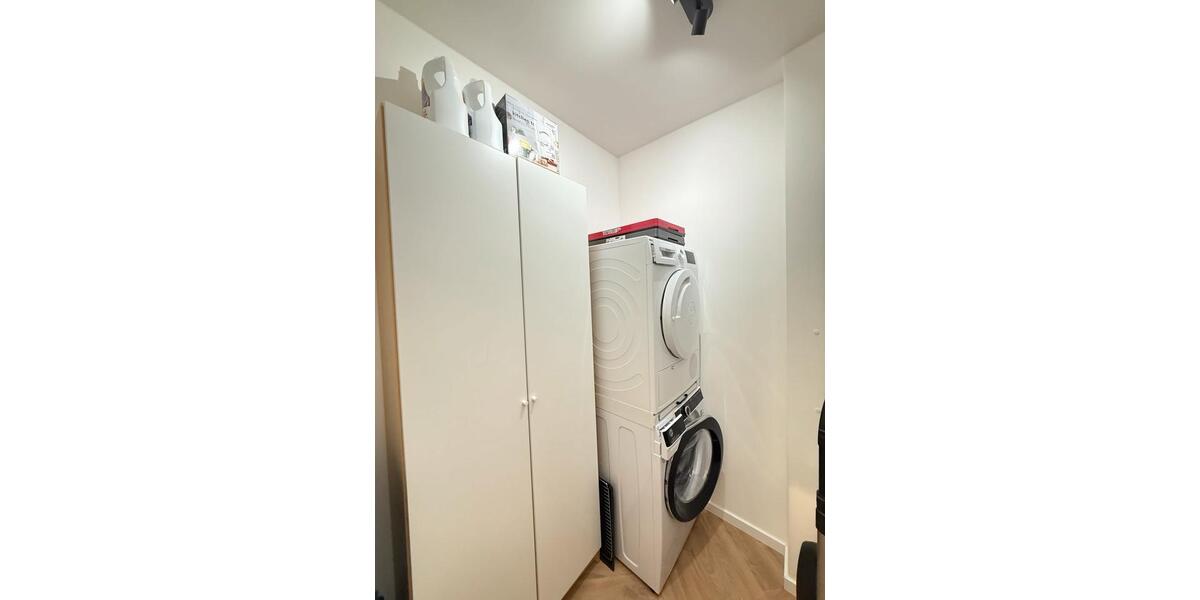 Etagenwohnung Düsseldorf Pempelfort - 2 Zimmer, 48 m&sup2;, 1.600&euro; | Angebot:24690390