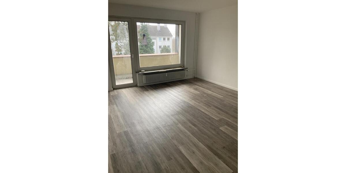 Erdgeschoßwohnung Wuppertal Barmen - 3 Zimmer, 77 m&sup2;, 659&euro; | Angebot:24878001