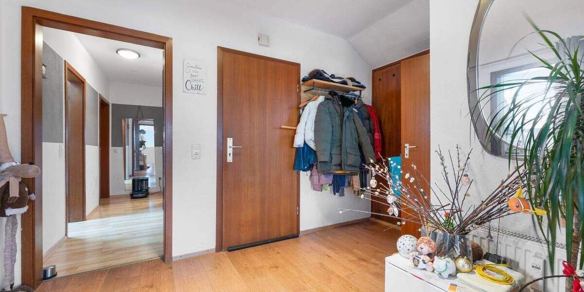Mehrfamilienhaus, Wohnhaus Odenthal Hüttchen - 8 Zimmer, 251 m&sup2;, 399.000&euro; | Angebot:25775948