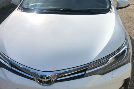 Toyota Corolla 166.500 km 12.990 &euro; Düsseldorf 40468