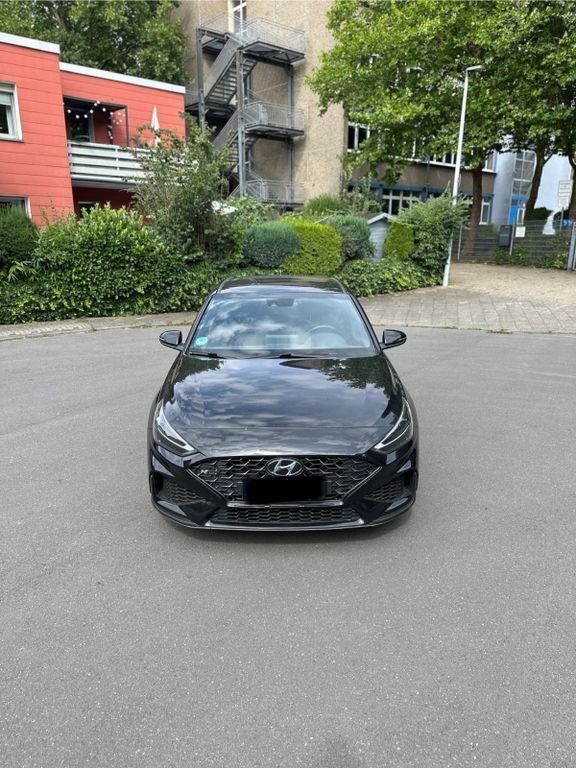 i30