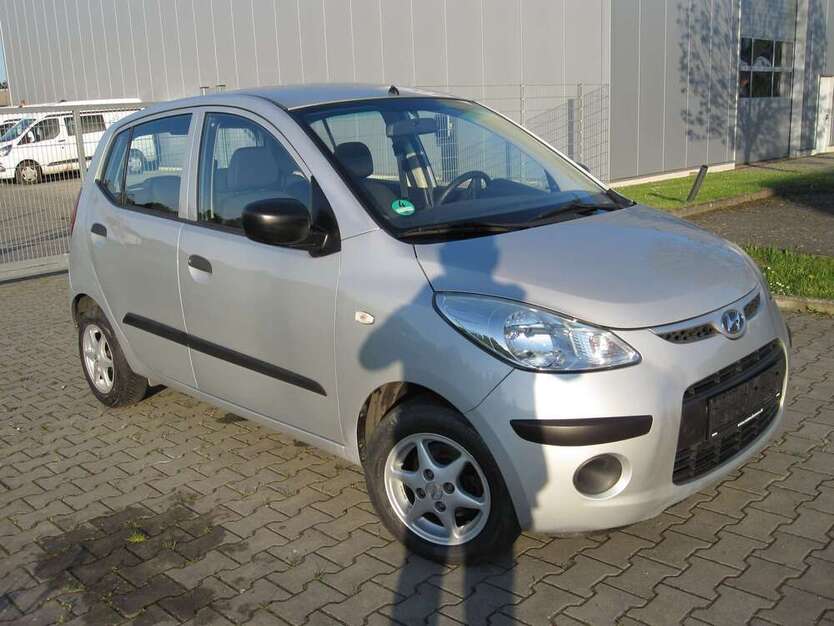 i10