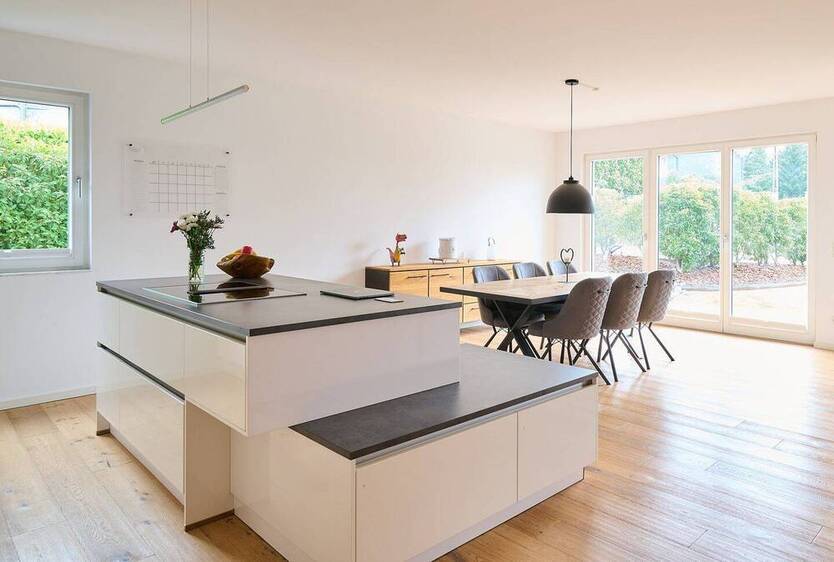 Einfach einziehen - Top Moderne 3-Zimmer-ETW in Cronenberg