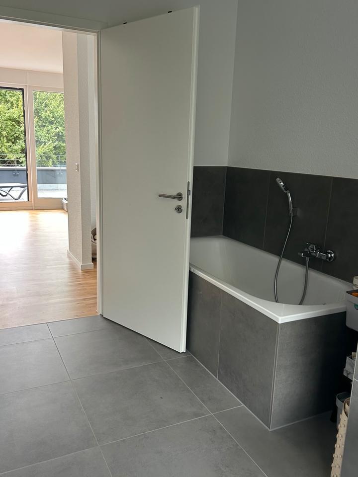 Neubau Reiheneckhaus mit Dachterasse & Garten in Solingen