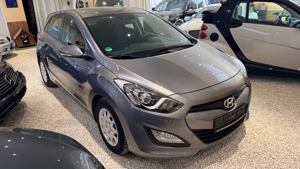 Hyundai i30 93.000 km 7.999 &euro; Wuppertal 42115