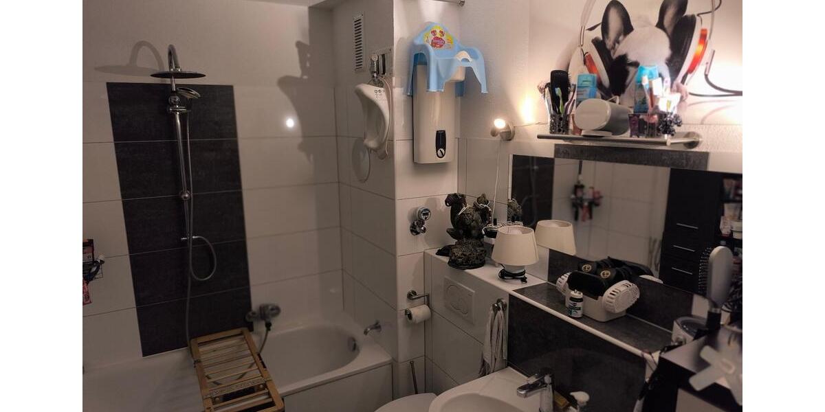 Etagenwohnung Leverkusen Bergisch Neukirchen - 3 Zimmer, 78 m&sup2;, 240.000&euro; | Angebot:24806698