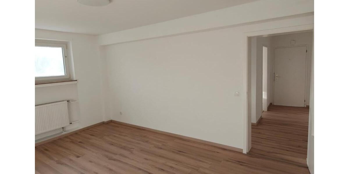 Etagenwohnung Solingen Höhscheid - 1 Zimmer, 340 m&sup2;, 340&euro; | Angebot:24577456
