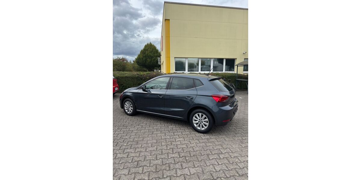 Seat Ibiza 74.199 km 13.600 &euro; Neuss 41468
