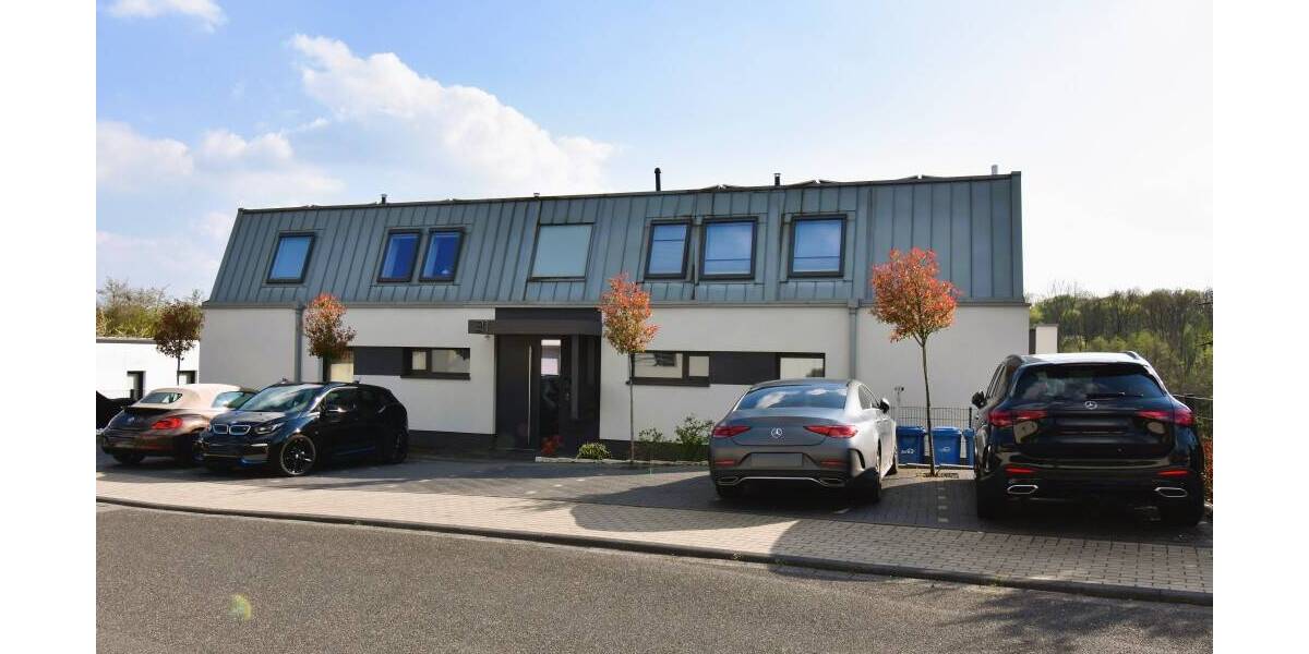 Etagenwohnung Leverkusen Lützenkirchen - 3 Zimmer, 135 m&sup2;, 1.980&euro; | Angebot:26744974