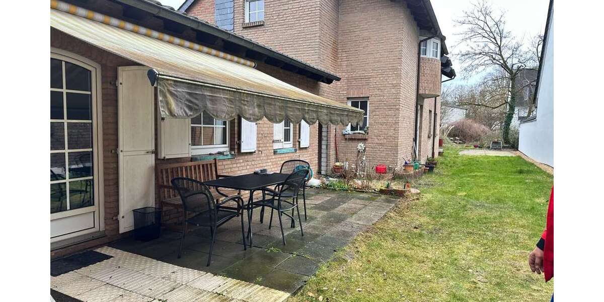 Einfamilienhaus Köln Chorweiler - 7 Zimmer, 302 m&sup2;, 649.000&euro; | Angebot:26040661