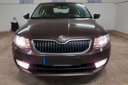 Skoda Octavia 151.000 km 8.970 &euro; Düsseldorf 40474
