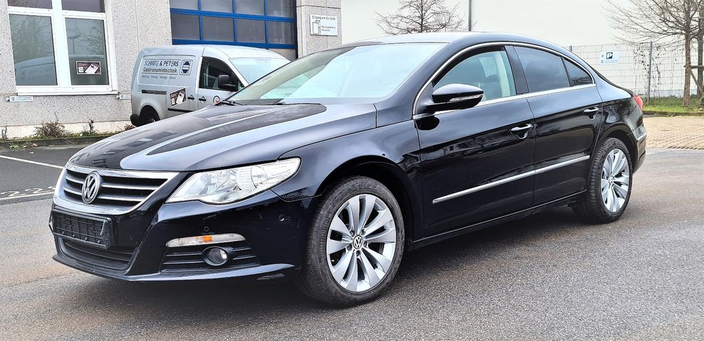 VW Passat CC 120.200 km 9.900 € Düsseldorf 40589