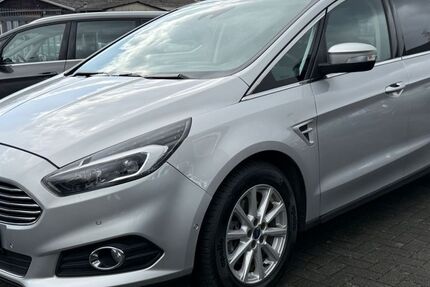 Ford S-Max 202.000 km 8.900 &euro; Bergisch Gladbach 51469
