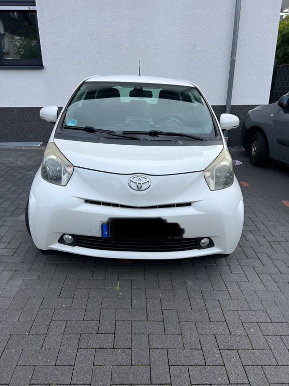Toyota IQ 174.000 km 5.000 € Leverkusen 51381