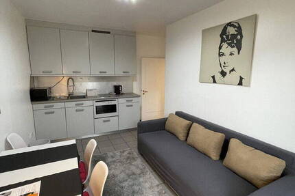 Schicke 2-Zimmer Wohnung (2 Balkone) - Düsseldorf Altstadt nähe Carlsplatz