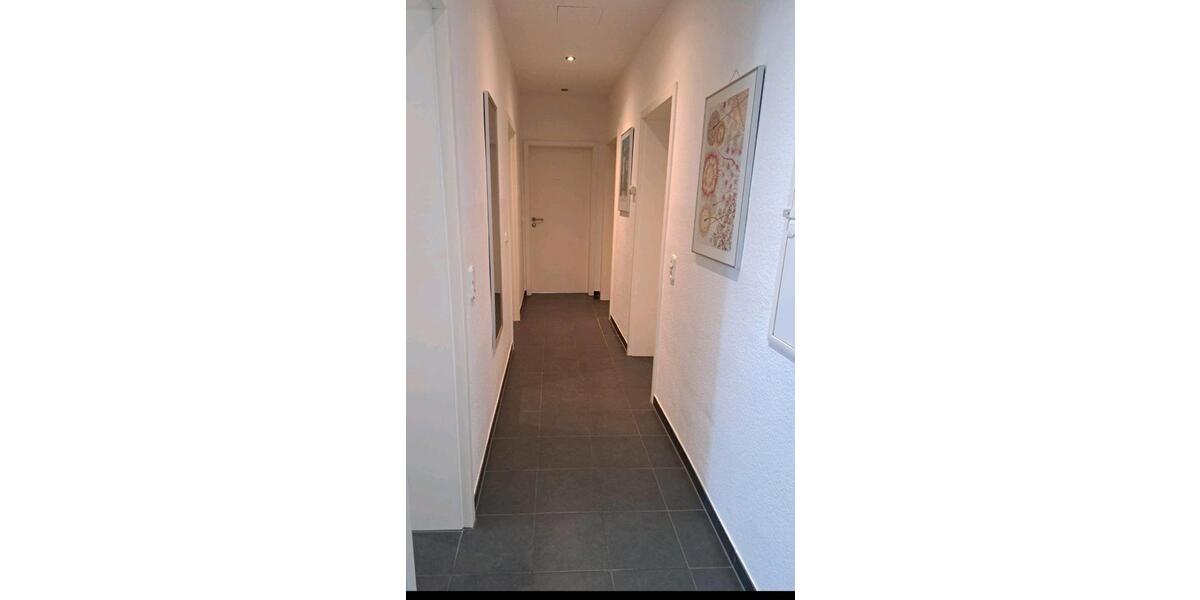 Etagenwohnung Leverkusen - 1 Zimmer, 20 m&sup2;, 550&euro; | Angebot:25900258