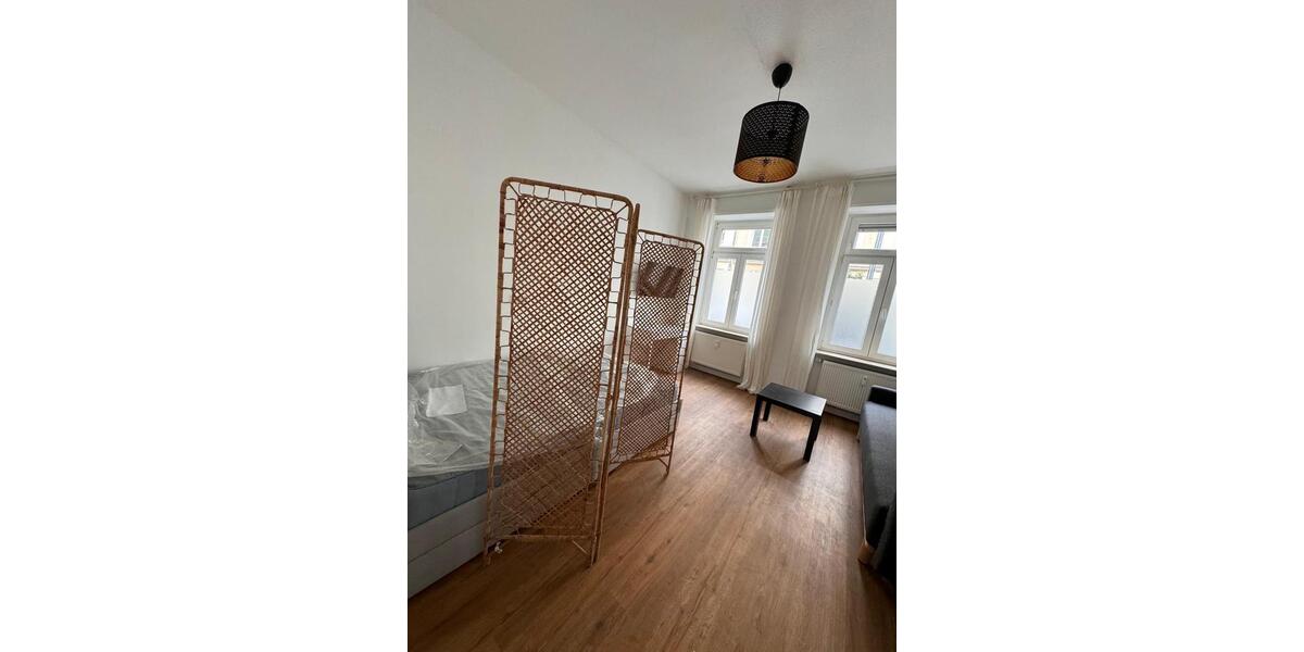 Erdgeschoßwohnung Köln Ehrenfeld - 1 Zimmer, 42 m&sup2;, 1.390&euro; | Angebot:26650137