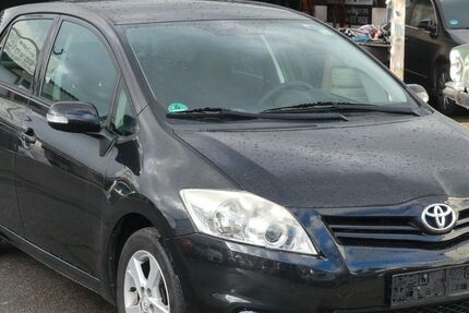 Toyota Auris 156.000 km 4.799 € Leverkusen 51379