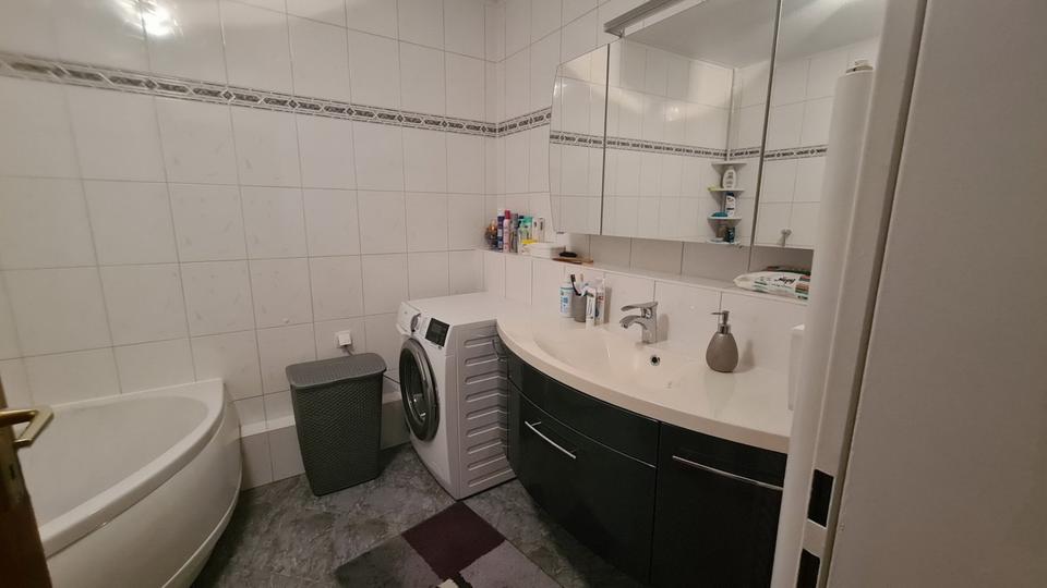 Erdgeschoßwohnung Wuppertal Cronenberg - 4 Zimmer, 113 m&sup2;, 339.000&euro; | Angebot:24901095