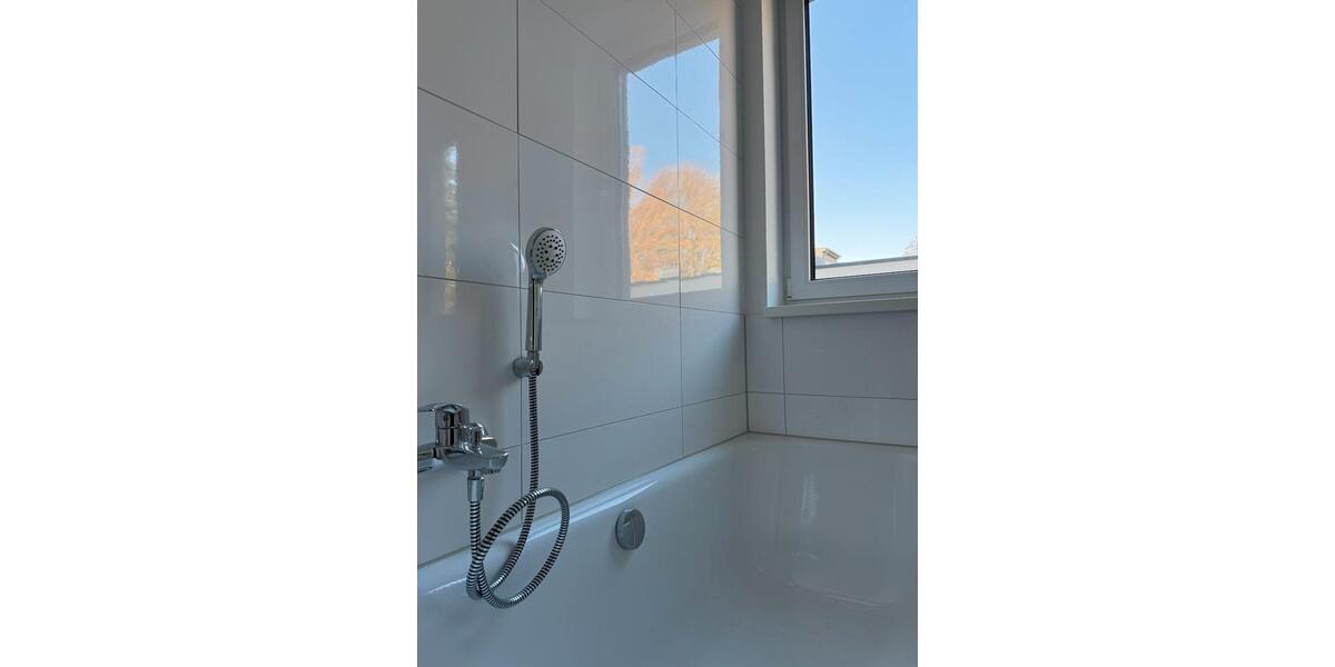 Reihenhaus Neuss - 4 Zimmer, 101 m&sup2;, 2.050&euro; | Angebot:26195894