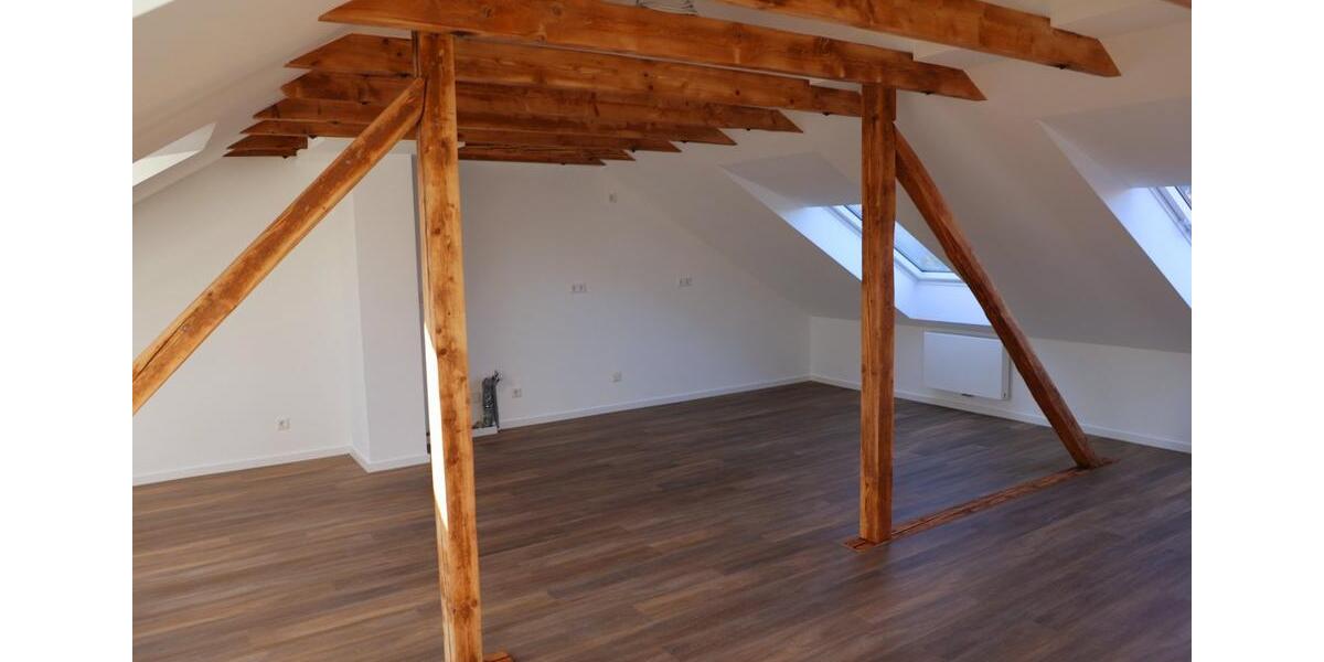 Dachgeschoßwohnung Neuss Augustinusviertel - 3 Zimmer, 71 m&sup2;, 990&euro; | Angebot:24811495