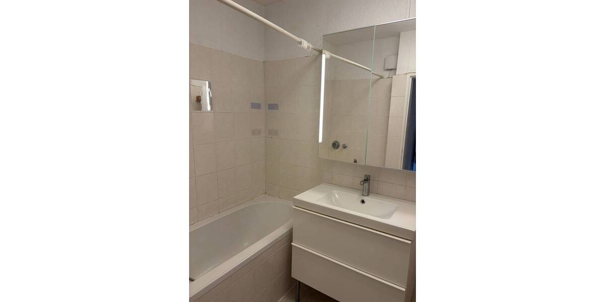 Etagenwohnung Köln Merheim - 3 Zimmer, 71 m&sup2;, 750&euro; | Angebot:26015269