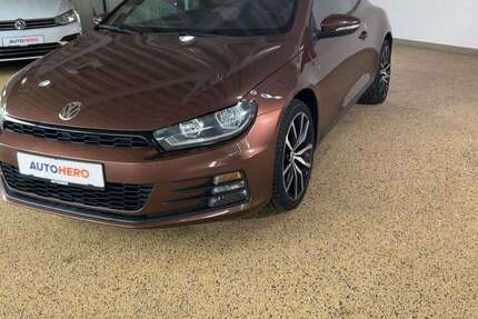 VW Scirocco 119.194 km 15.400 € Köln 50739