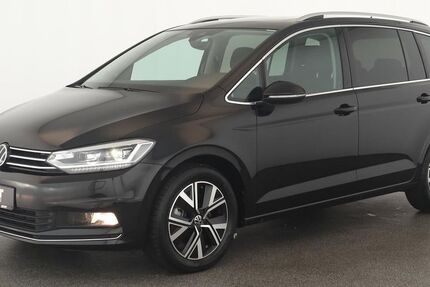 VW Touran 16.400 km 36.084 € Düsseldorf 40233