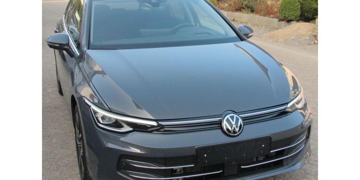 VW Golf 8.720 km 28.700 &euro; Wermelskirchen 42929