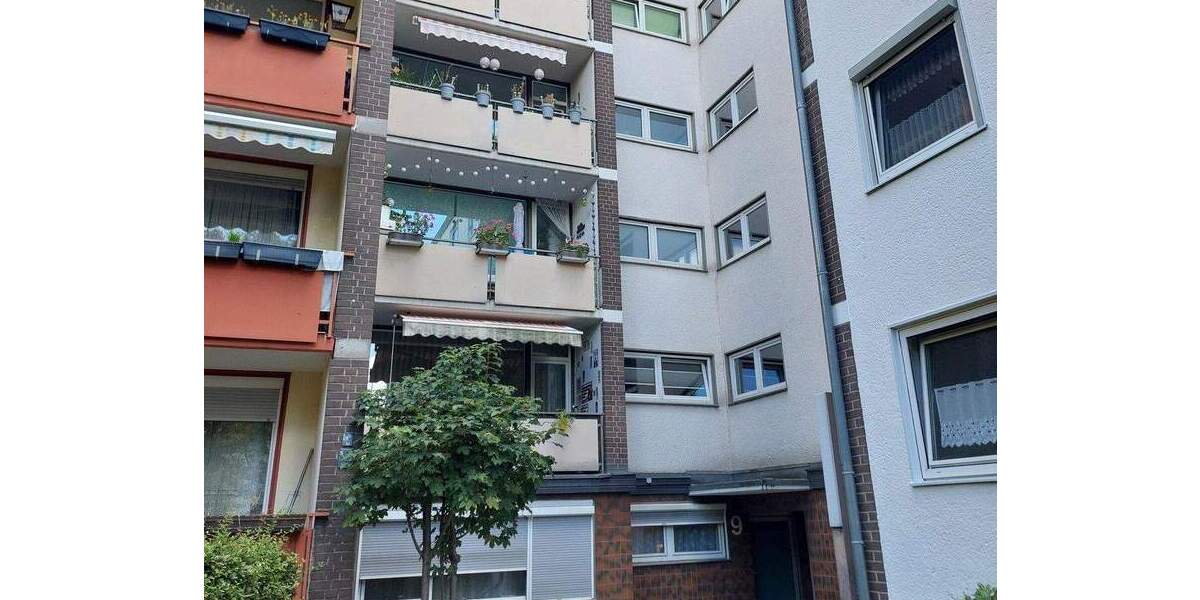 Etagenwohnung Köln-Pesch Pesch - 3 Zimmer, 83 m&sup2;, 1.350&euro; | Angebot:24762161