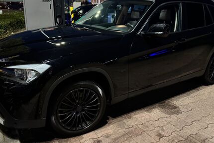 BMW X1 205.000 km 11.799 € Düsseldorf 40231